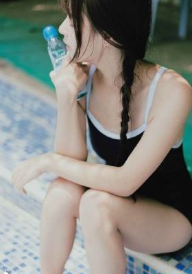 美女视频在线观看一区_BD英语完整视频观看