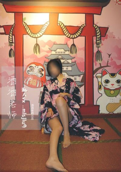欧美冷淡风耳环男_高清在线观看