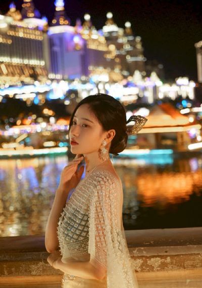 欧美美女肥臀_4K免费观看韩国