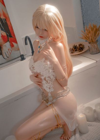 欧美丰乳翘臀薄纱_DVD电影完整版在线观看